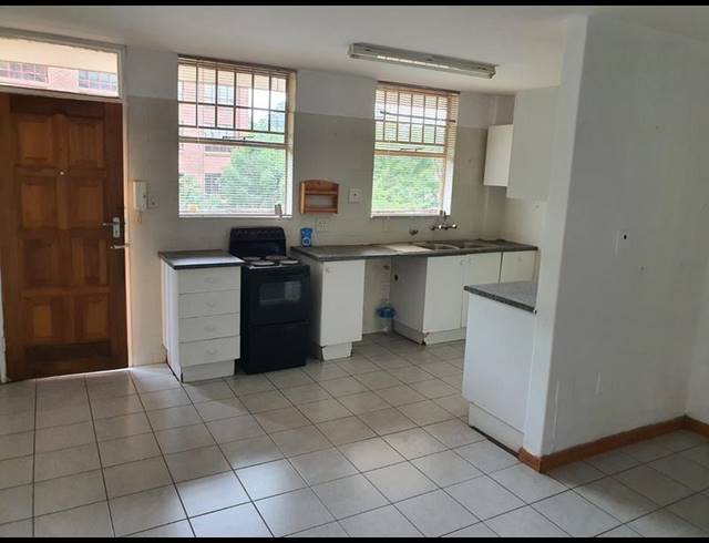 2 BEDROOM APARTMENT FOR SALE IN HATFIELD